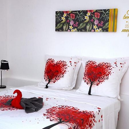 Residence Flores De Maria Le Marin Экстерьер фото