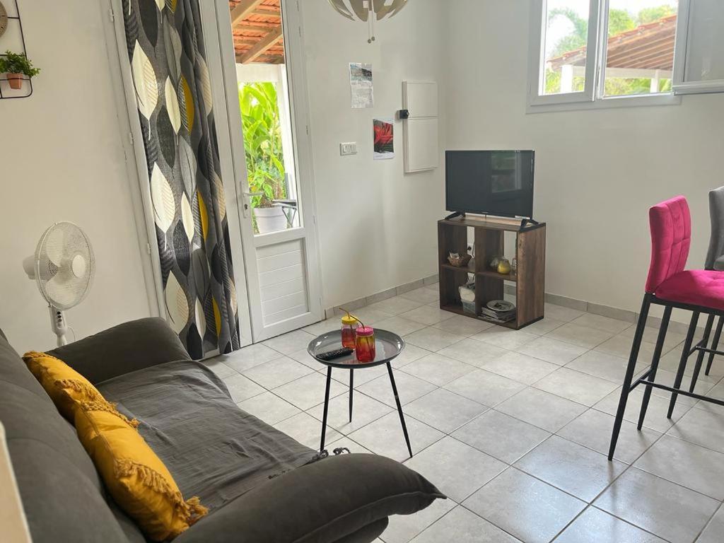 Residence Flores De Maria Le Marin Экстерьер фото