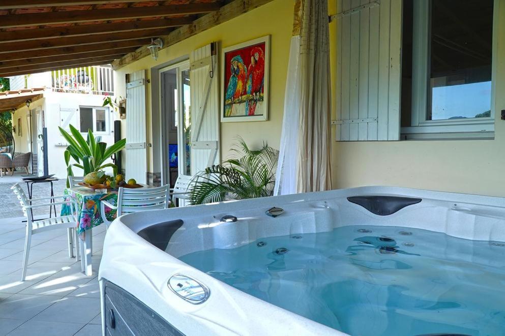 Residence Flores De Maria Le Marin Экстерьер фото